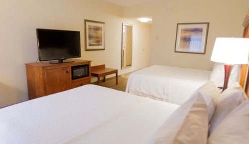 Room, 2 Queen Beds, Accessible, Non Smoking