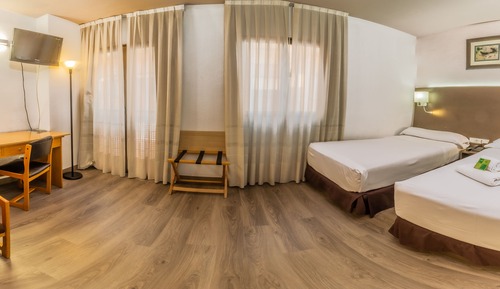Superior Triple Room