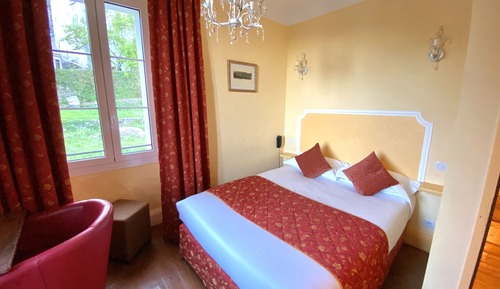 Classic Double Room