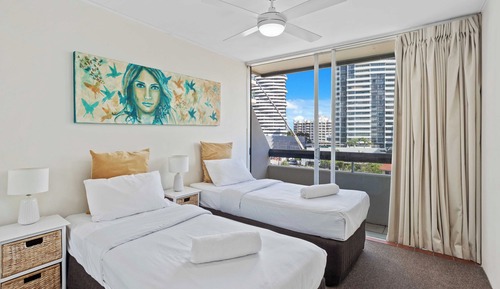 2 bedroom apartment