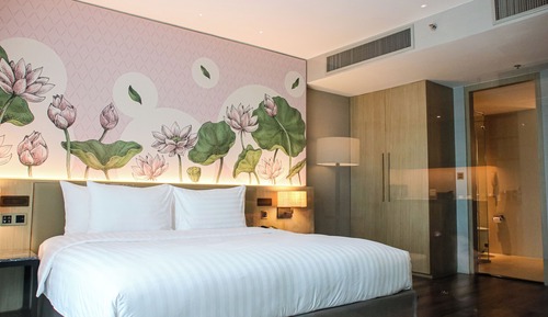 Lotus Suite with Sky Porch