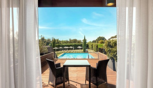Superior Room, 1 King Bed, Balcony