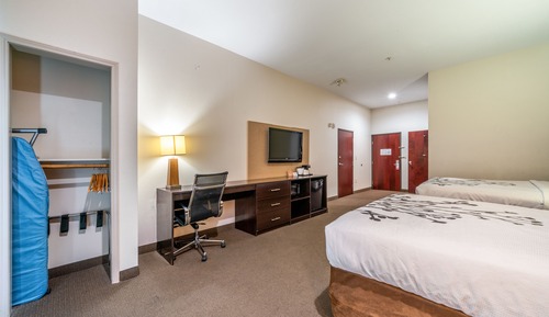 Standard Room, 2 Queen Beds, Non Smoking