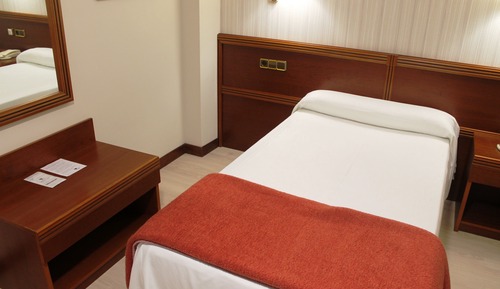 Standard Single Room