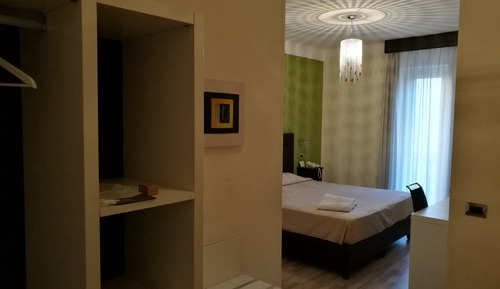 Basic Triple Room