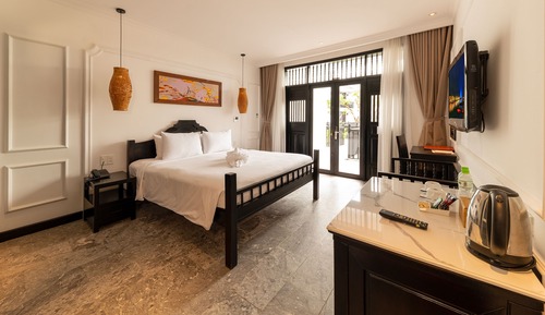 Connecting room