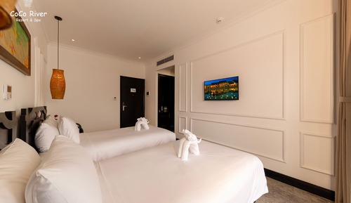 Family Room, City View