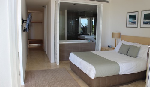 Three Bedroom Apartment, First Floor With Ocean View