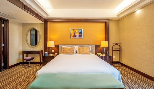 Leeden suite