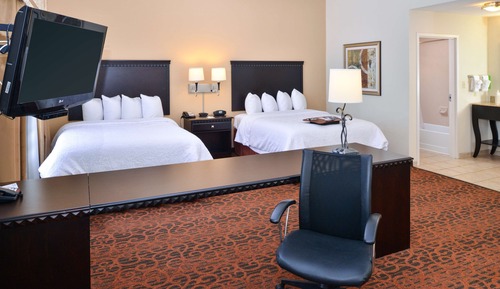 Suite, 2 Queen Beds, Non Smoking