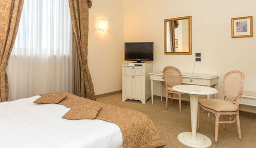 Classic Double or Twin Room, Courtyard View