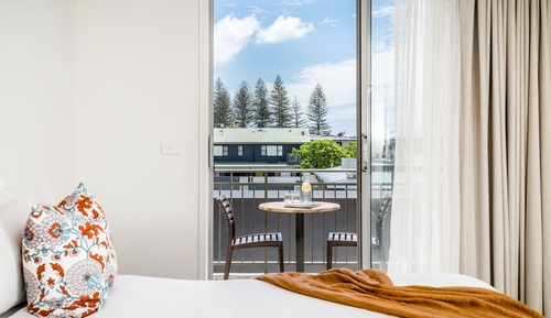 One Bedroom Deluxe Apartment