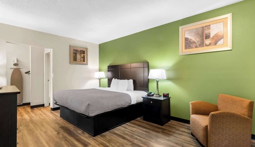 Standard Room, 1 King Bed, Non Smoking