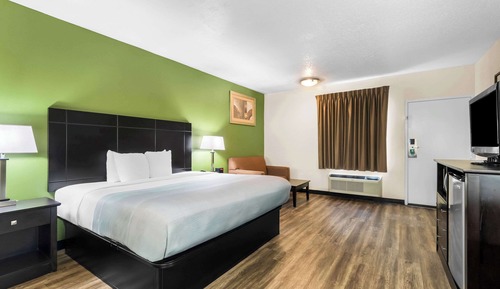 Suite, 1 King Bed