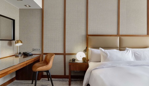 Room, 1 King Bed, Courtyard View