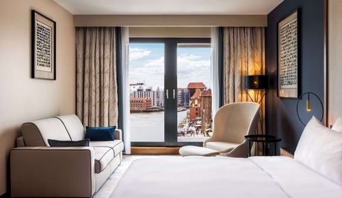 Deluxe Room, 1 King Bed with Sofa bed, River View