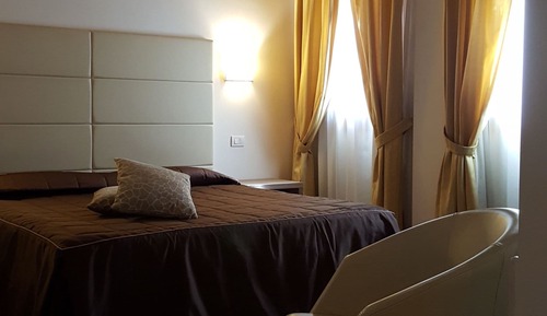 Junior Suite, 1 Queen Bed
