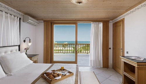 Suite, Sea View