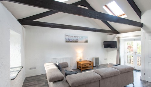 Exclusive Apartment, 2 Bedrooms, 2 Bathrooms, Garden View