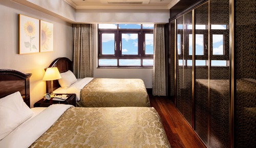 Crystal Twin Room