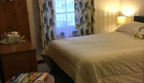 Family Room (2 Adults + 2 Children)