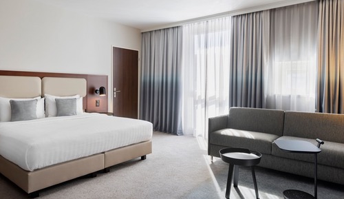 Superior Room, 1 King Bed with Sofa bed, Non Smoking