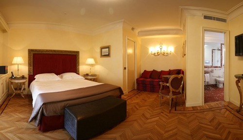 Junior Suite Red