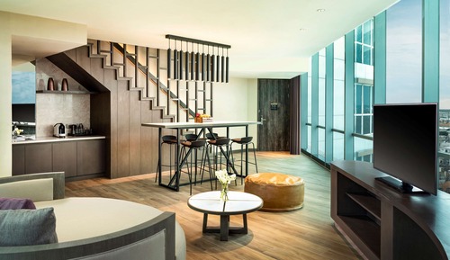 Loft Suite, 1 King Bed
