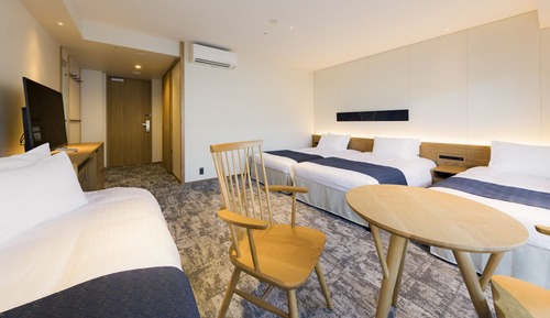 Family Twin Room, Non Smoking (With Washer-Dryer)