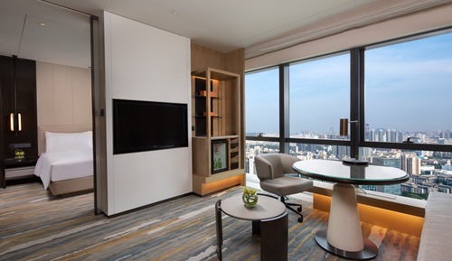 Presidential Suite, Club Lounge Access