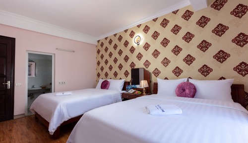 Deluxe Family Room, with Window (Free one way airport transfer)