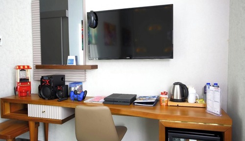 Room, 1 Double Bed, Non Smoking (Media Room)