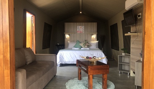 Luxury Tent (1)