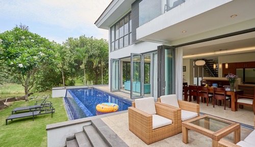 5 Bedroom Garden Villa, Near Beach Access