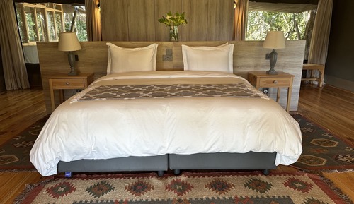 Luxury Tent, 2 Bedrooms, Fireplace, Valley View