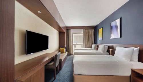 Deluxe Room, Multiple Beds