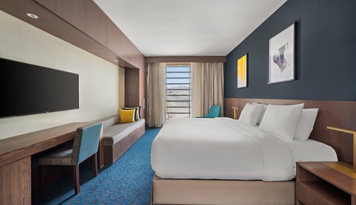 Deluxe Room, 1 King Bed