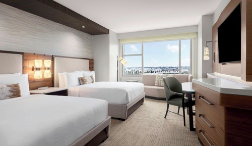 Deluxe Room, 2 Queen Beds, Non Smoking