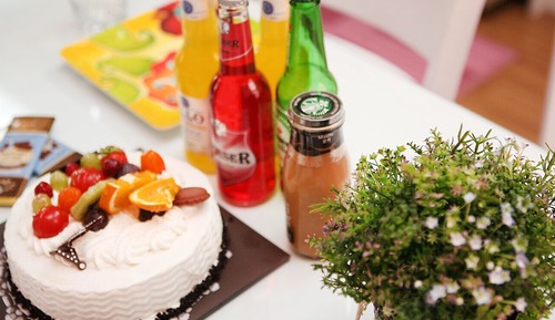 Studio, Kitchenette (102)