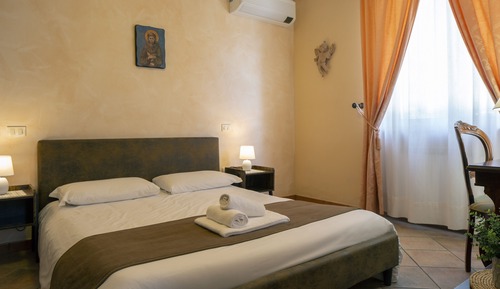 Apartment, Annex Building (Scuola 2)