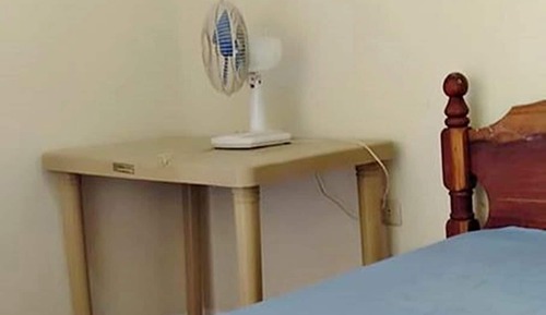 Fan Room, Shared Bathroom