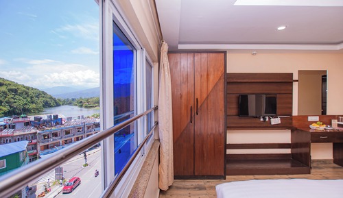 Executive Studio Suite