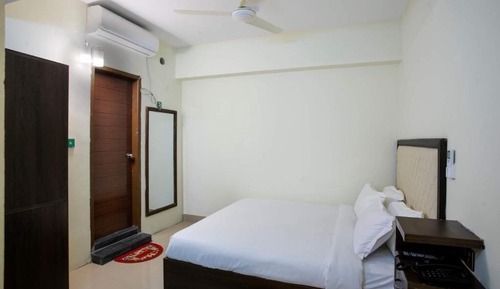 Couple Deluxe Room