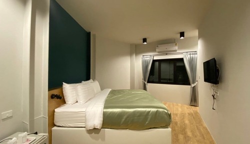 Executive Room