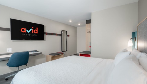 Standard Room, 1 King Bed, Accessible (Mobility, Accessible Tub)