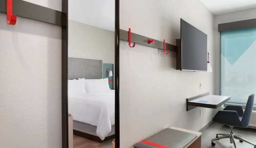 Standard Room, 1 King Bed, Accessible (Mobility, Roll-In Shower)