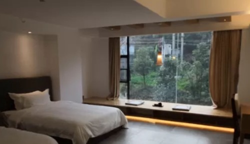 Qingyun Lake View Double Bed Room