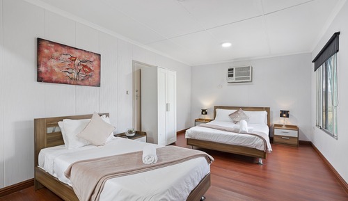House, 4 Bedrooms