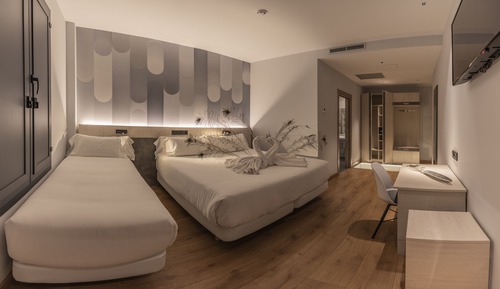 Family Room (Estándar - Kabe)