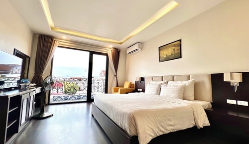 Premium Suite, Balcony